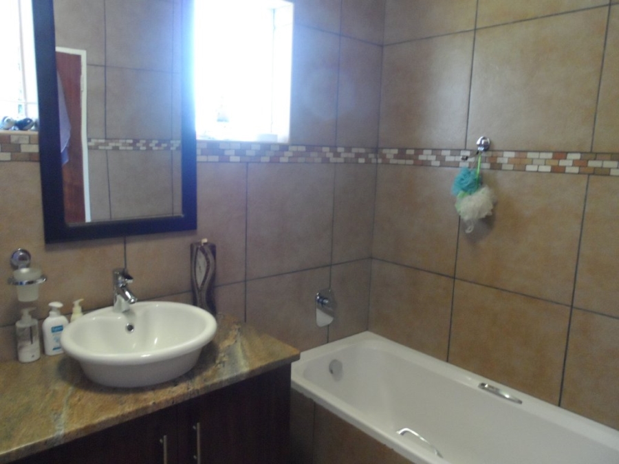 4 Bedroom Property for Sale in Royldene Northern Cape